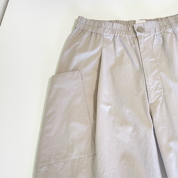 COS Angled Patch Pocket Trouser Relaxed Pleat Front Cropped Pant Beige Small - Picture 13 of 16